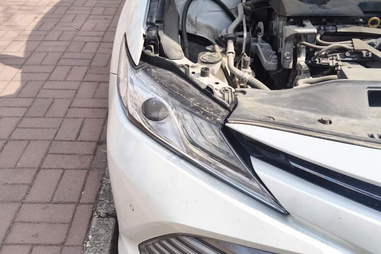 Used Toyota Camry 2019 2.0G Luxury Edition China VI Standard Right Front Headlight
