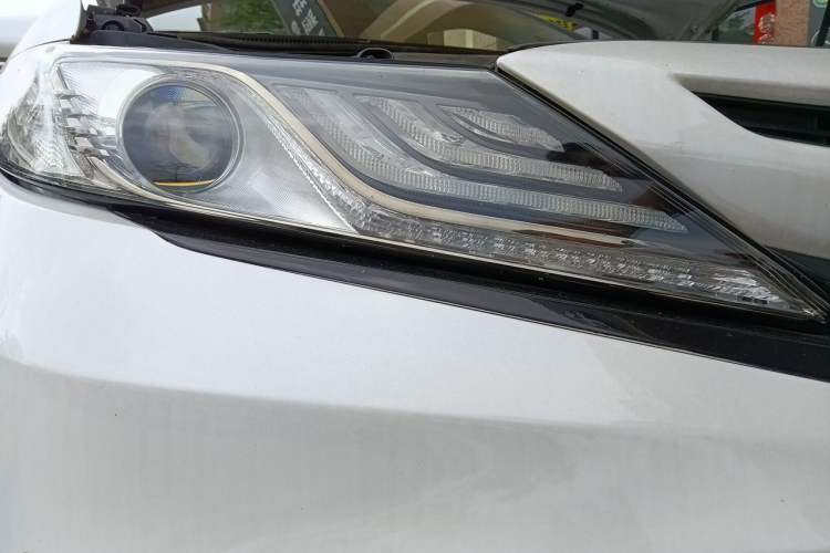 Used Toyota Camry 2019 Revised Version 2.5S Fēngshàng Edition Right Front Headlight