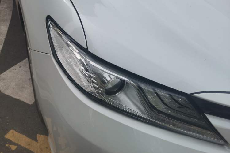 Used Toyota Camry 2019 2.0G Luxury Edition China V Standard Right Front Headlight