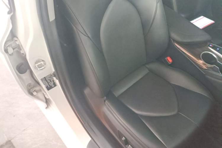 Used Toyota Camry 2019 Revised Version 2.0G Luxury Edition Right Front Seat