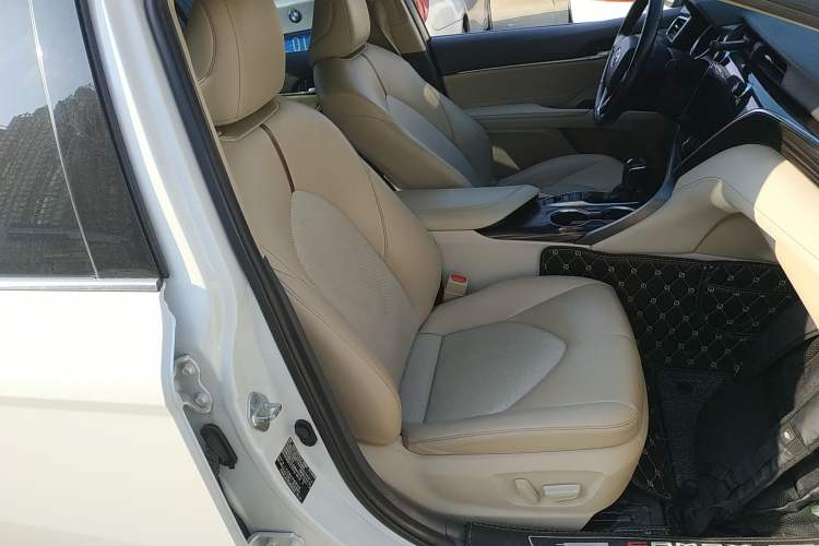 Used Toyota Camry 2019 2.5G Luxury Edition China VI Standard Right Front Seat