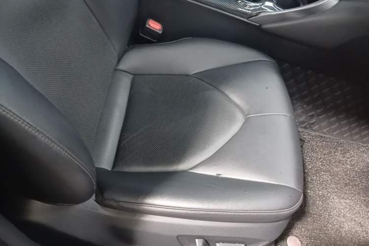 Used Toyota Camry 2019 2.5G Luxury Edition China V Standard Right Front Seat