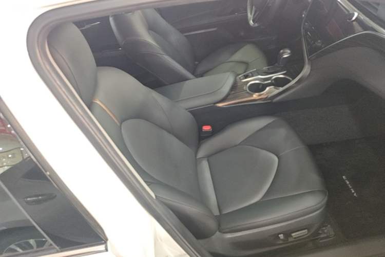 Used Toyota Camry 2019 2.0G Luxury Edition China VI Standard Right Front Seat