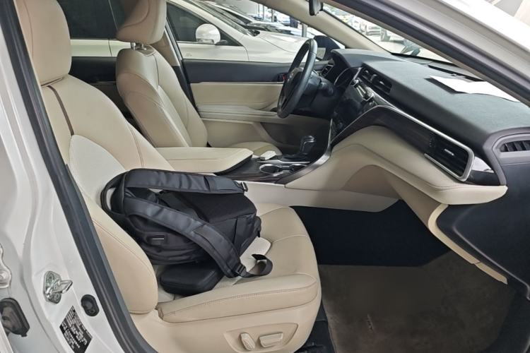 Used Toyota Camry 2019 Revised Version 2.0G Luxury Edition Right Front Seat