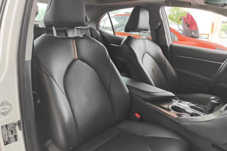 Used Toyota Camry 2019 2.5G Luxury Edition China VI Standard Right Front Seat