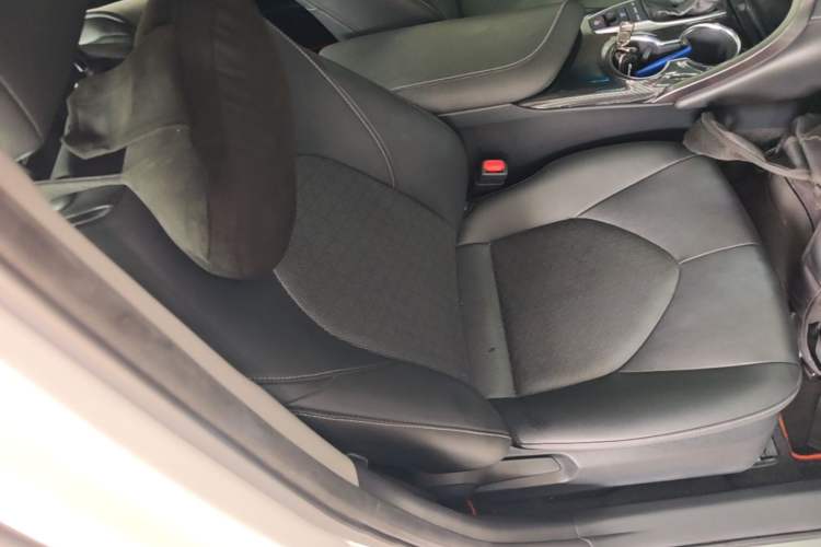 Used Toyota Camry 2019 2.5S FENGSHANG Version China VI Standard Right Front Seat