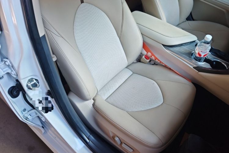 Used Toyota Camry 2019 Dual-Engine 2.5 HG Luxury Edition China VI Standard Right Front Seat