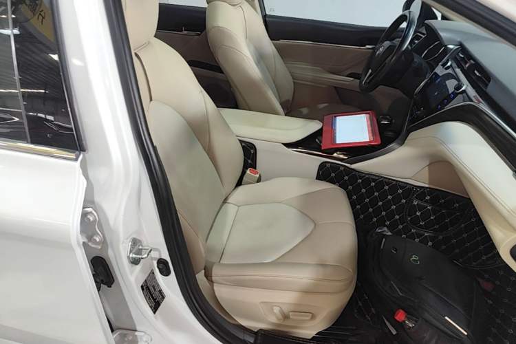 Used Toyota Camry 2019 2.5G Luxury Edition China VI Standard Right Front Seat