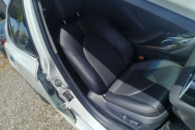 Used Toyota Camry 2019 2.0G Luxury Edition China VI Standard Right Front Seat