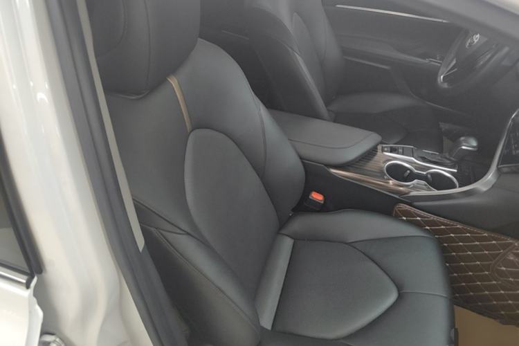 Used Toyota Camry 2019 Revised Version 2.0G Luxury Edition Right Front Seat