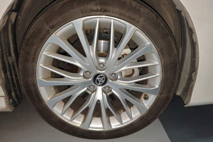 Used Toyota Camry 2019 2.5G Luxury Edition China VI Standard Right Front Wheel Hub