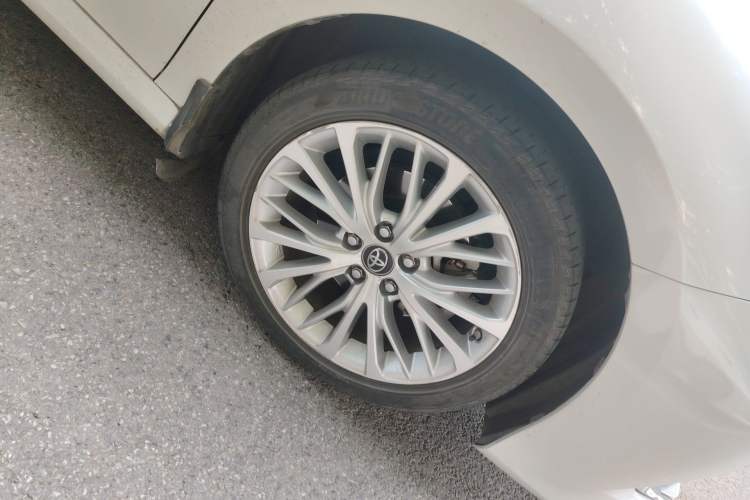 Used Toyota Camry 2019 Revised Version 2.5G Luxury Edition Right Front Wheel Hub