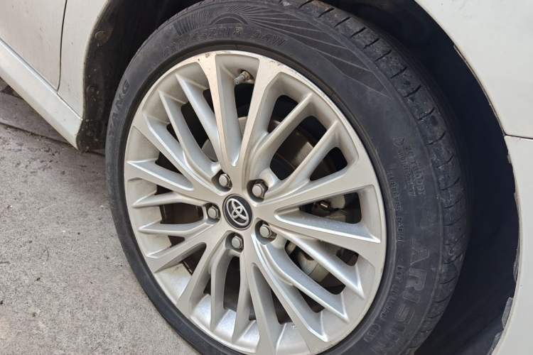 Used Toyota Camry 2019 2.5G Luxury Edition China VI Standard Right Front Wheel Hub