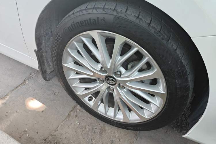 Used Toyota Camry 2019 Revised Version 2.5G Luxury Edition Right Front Wheel Hub