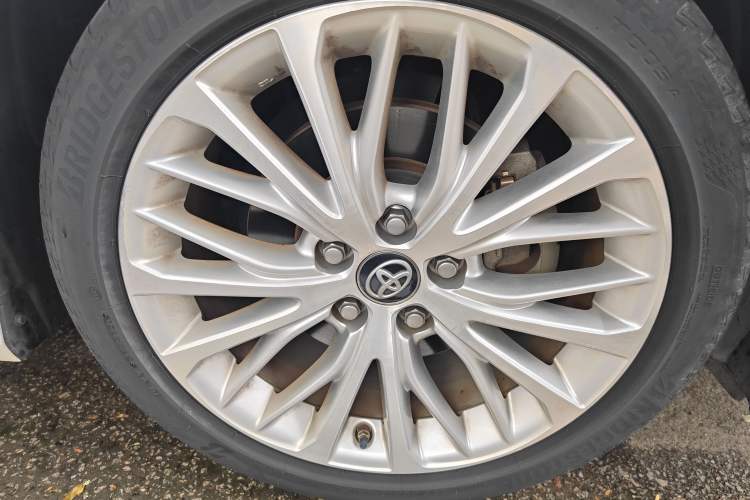 Used Toyota Camry 2019 2.5G Luxury Edition China VI Standard Right Front Wheel Hub
