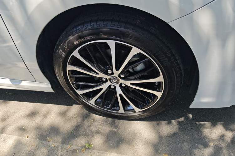 Used Toyota Camry 2019 2.5S FENGSHANG Version China VI Standard Right Front Wheel Hub