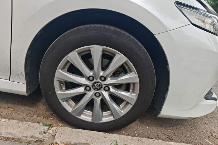 Used Toyota Camry 2019 2.0G Luxury Edition China VI Standard Right Front Wheel Hub