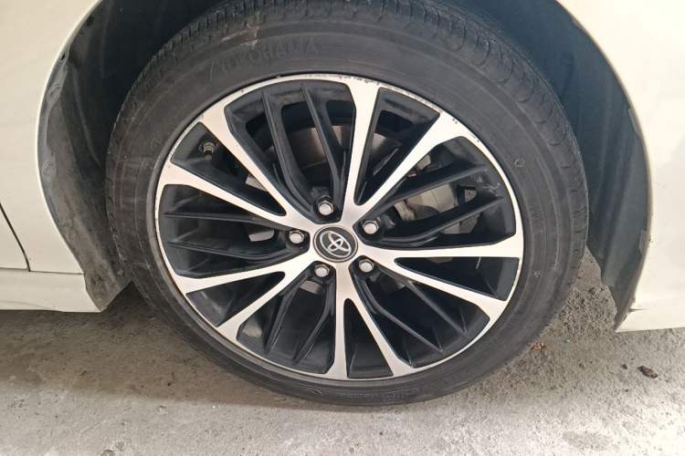 Used Toyota Camry 2019 2.5S FENGSHANG Version China VI Standard Right Front Wheel Hub