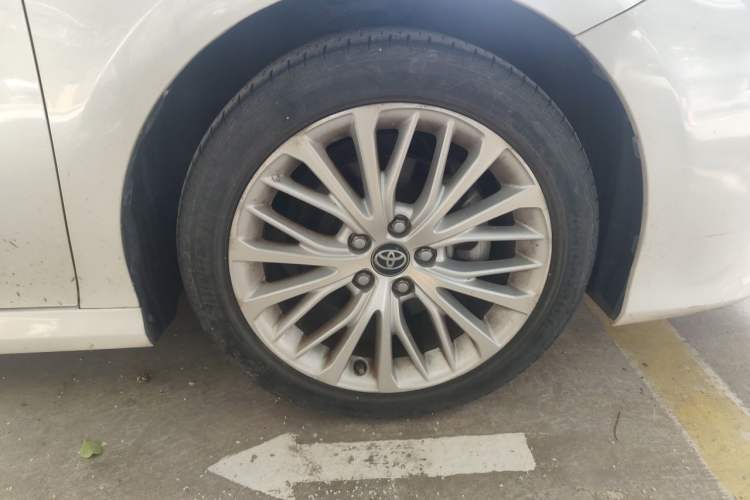 Used Toyota Camry 2019 Revised Version 2.5G Luxury Edition Right Front Wheel Hub