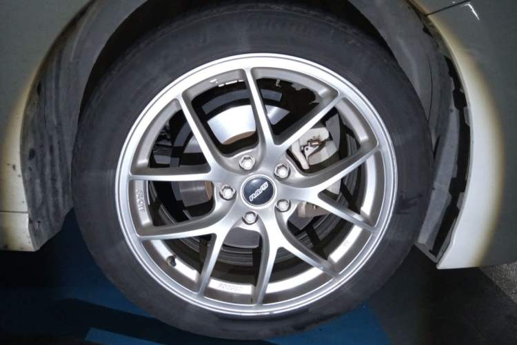 Used Toyota Camry 2019 Revised Version 2.5S Fēngshàng Edition Right Front Wheel Hub