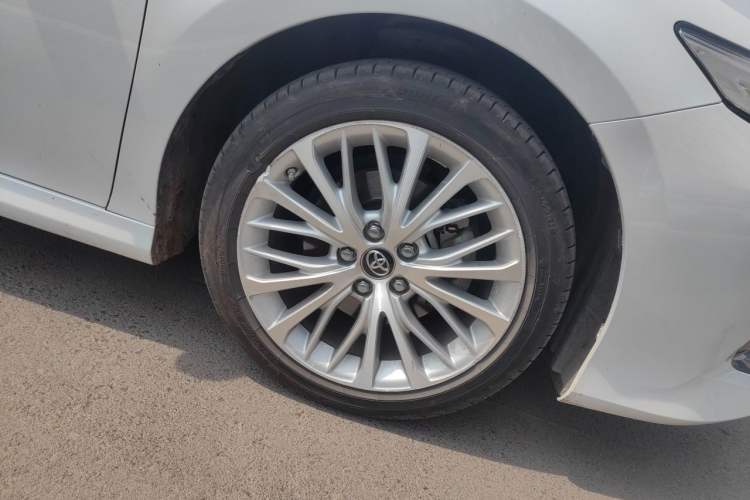 Used Toyota Camry 2019 Revised Version 2.5G Luxury Edition Right Front Wheel Hub