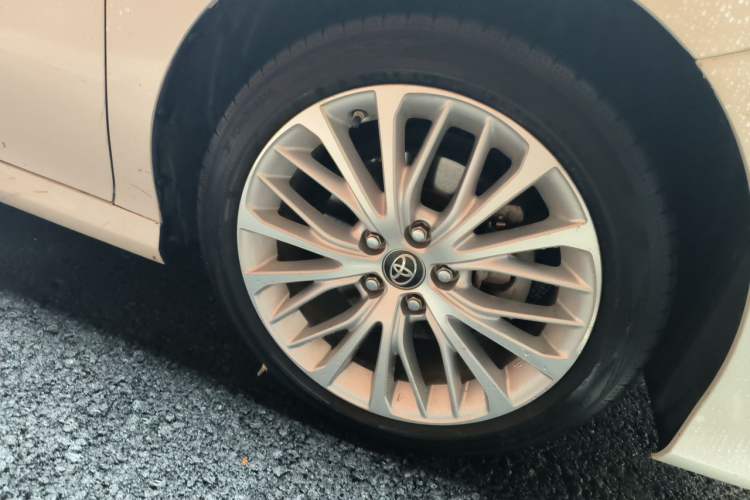 Used Toyota Camry 2019 2.5G Luxury Edition China VI Standard Right Front Wheel Hub