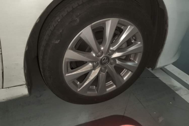 Used Toyota Camry 2019 2.0G Luxury Edition China VI Standard Right Front Wheel Hub
