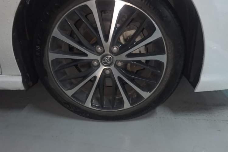 Used Toyota Camry 2019 2.5S FENGSHANG Version China VI Standard Right Front Wheel Hub