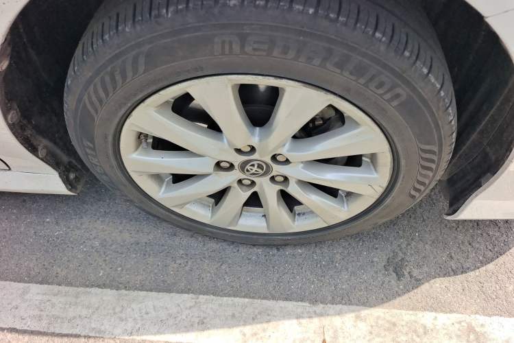 Used Toyota Camry 2019 Revised Version 2.0G Luxury Edition Right Front Wheel Hub