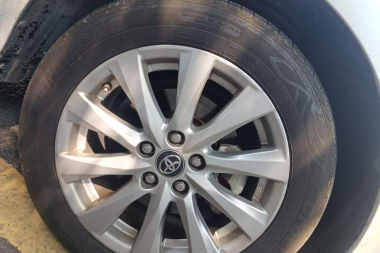 Used Toyota Camry 2019 2.0G Luxury Edition China VI Standard Right Front Wheel Hub
