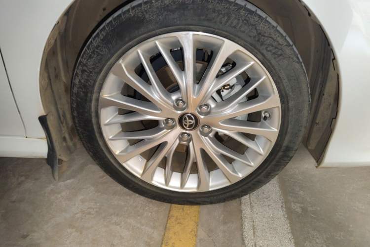 Used Toyota Camry 2019 2.5G Luxury Edition China V Standard Right Front Wheel Hub