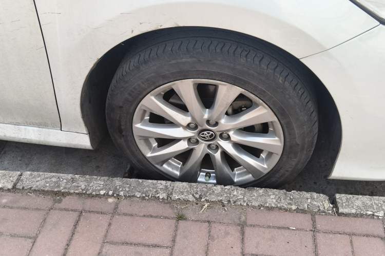 Used Toyota Camry 2019 2.0G Luxury Edition China VI Standard Right Front Wheel Hub