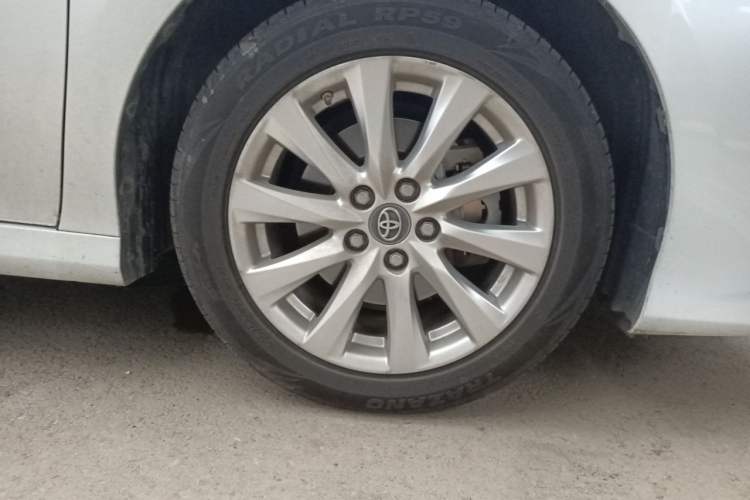 Used Toyota Camry 2019 Revised Version 2.0G Luxury Edition Right Front Wheel Hub