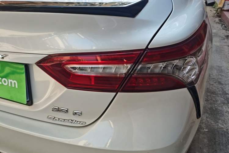 Used Toyota Camry 2019 Revised Version 2.5S Fēngshàng Edition Right Rear Taillight