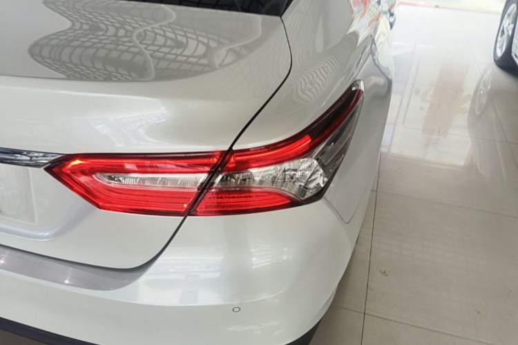 Used Toyota Camry 2019 2.0G Luxury Edition China VI Standard Right Rear Taillight