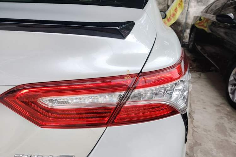 Used Toyota Camry 2019 Revised Version 2.5S Fēngshàng Edition Right Rear Taillight