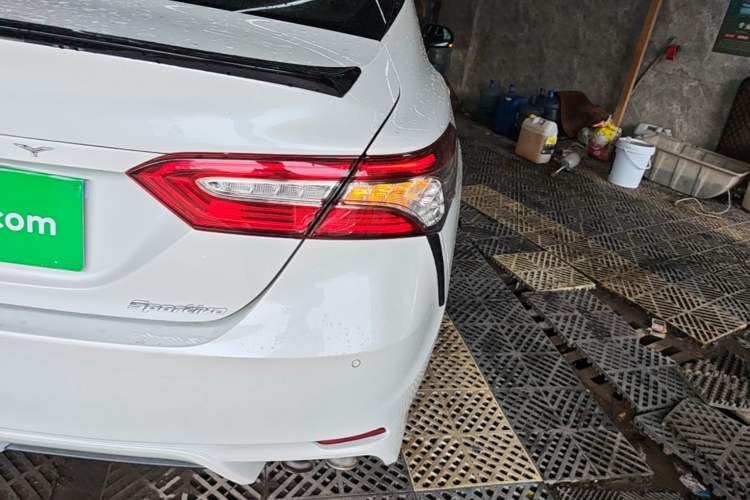 Used Toyota Camry 2019 2.5S FENGSHANG Version China VI Standard Right Rear Taillight