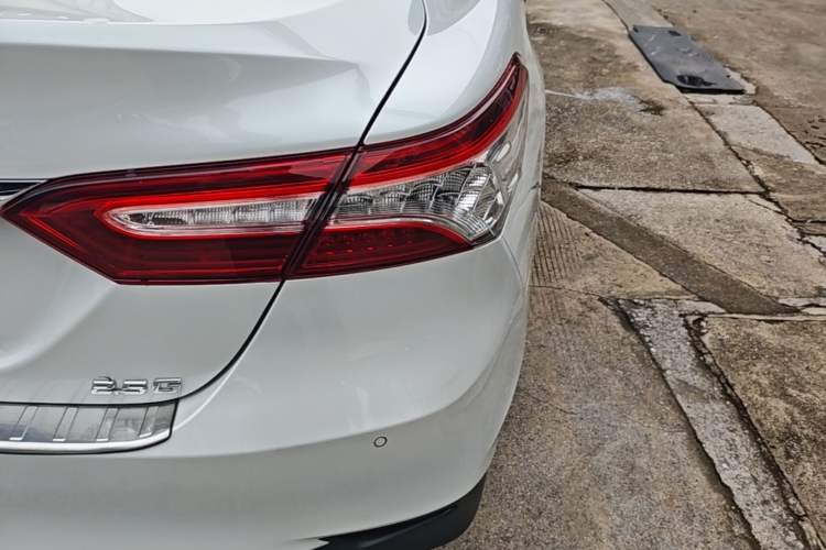 Used Toyota Camry 2019 Revised Version 2.5G Luxury Edition Right Rear Taillight