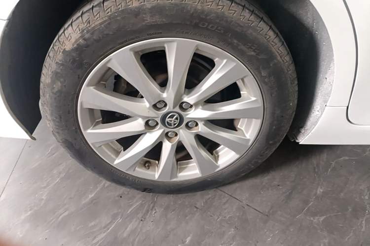 Used Toyota Camry 2019 Revised Version 2.0G Luxury Edition Right Rear Wheel Hub