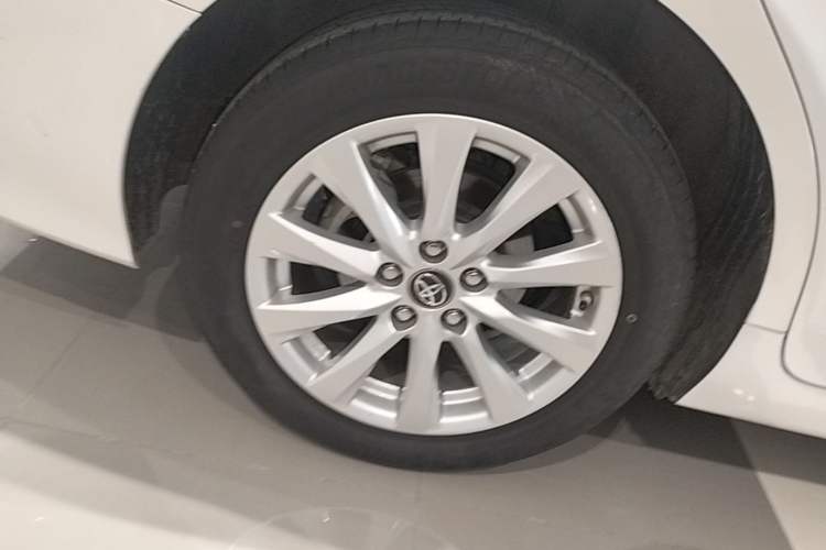 Used Toyota Camry 2019 2.0G Luxury Edition China VI Standard Right Rear Wheel Hub