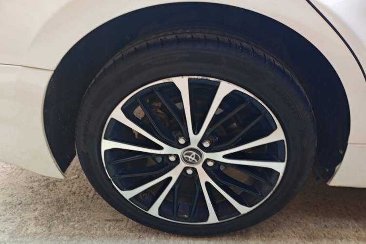 Used Toyota Camry 2019 Revised Version 2.5S Fēngshàng Edition Right Rear Wheel Hub