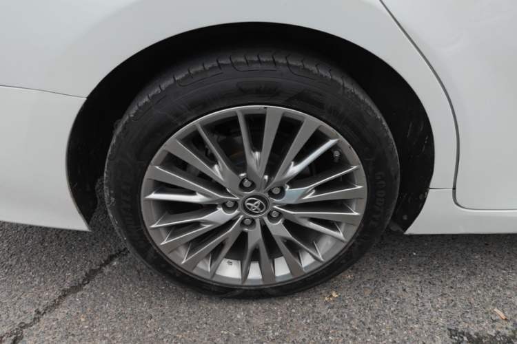 Used Toyota Camry 2019 Dual-Engine 2.5 HG Luxury Edition China VI Standard Right Rear Wheel Hub