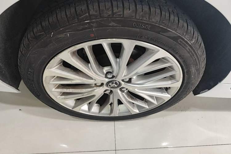 Used Toyota Camry 2019 2.5G Luxury Edition China VI Standard Right Rear Wheel Hub
