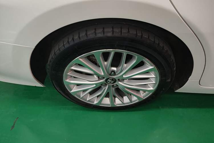 Used Toyota Camry 2019 Revised Version 2.5G Luxury Edition Right Rear Wheel Hub