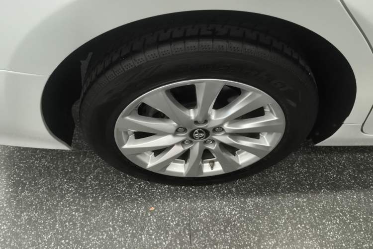 Used Toyota Camry 2019 Revised Version 2.0G Luxury Edition Right Rear Wheel Hub