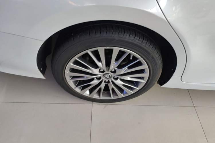 Used Toyota Camry 2019 Dual-Engine 2.5 HG Luxury Edition China VI Standard Right Rear Wheel Hub