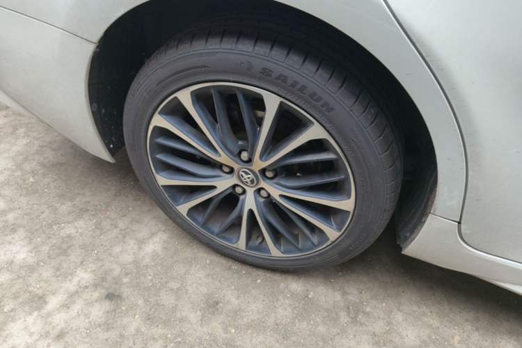 Used Toyota Camry 2019 2.0S FENGSHANG Version China VI Standard Right Rear Wheel Hub
