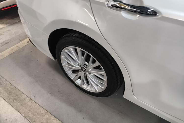 Used Toyota Camry 2019 2.5G Luxury Edition China VI Standard Right Rear Wheel Hub