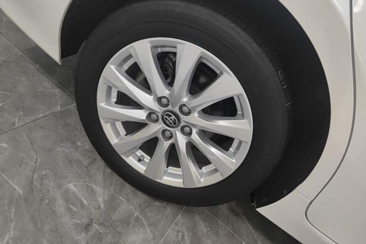 Used Toyota Camry 2019 Revised Version 2.0G Luxury Edition Right Rear Wheel Hub