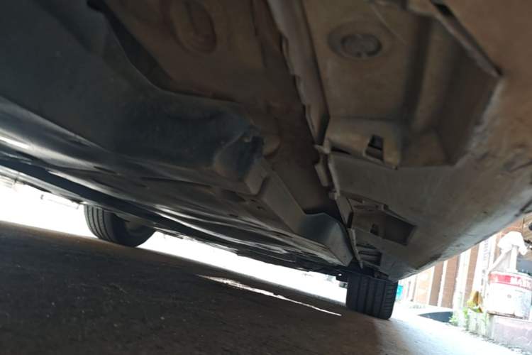 Used Toyota Camry 2019 Revised Version 2.5S Fēngshàng Edition Right Side Sill